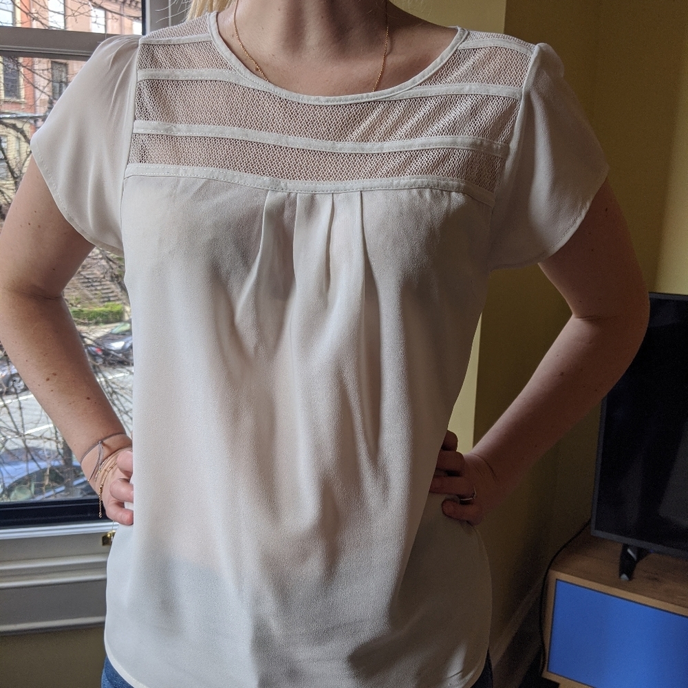 Cute white top
